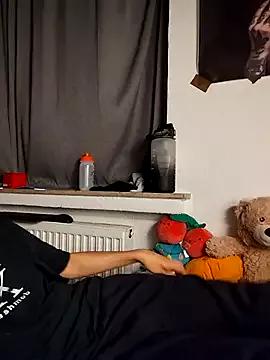 Try our girls live displays and explore the company of endless strippers, with beautiful physiques, vibrating toys and more.