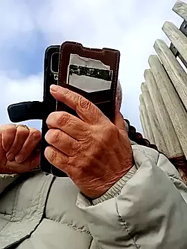 Avatar of Hottie-Mom