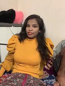 hottiess69 from StripChat