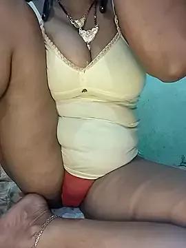 Hotty-Monaa from StripChat is Freechat