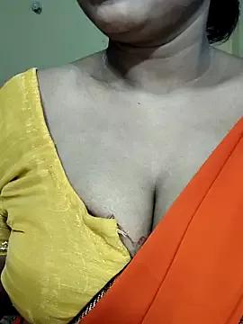 Hotty_Kavita from StripChat is Freechat