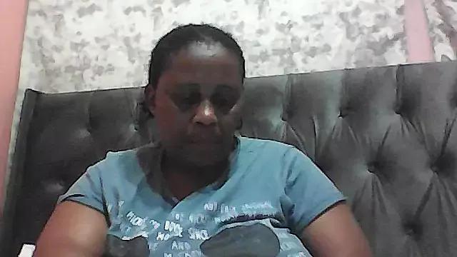 HUGEASSXXXXX from StripChat is Freechat