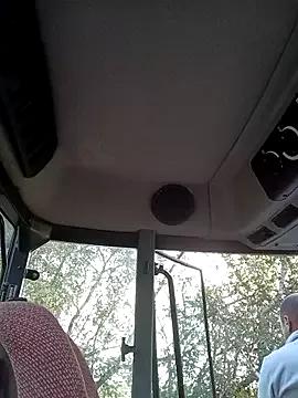 Try our girls live displays and explore the company of endless strippers, with beautiful physiques, vibrating toys and more.