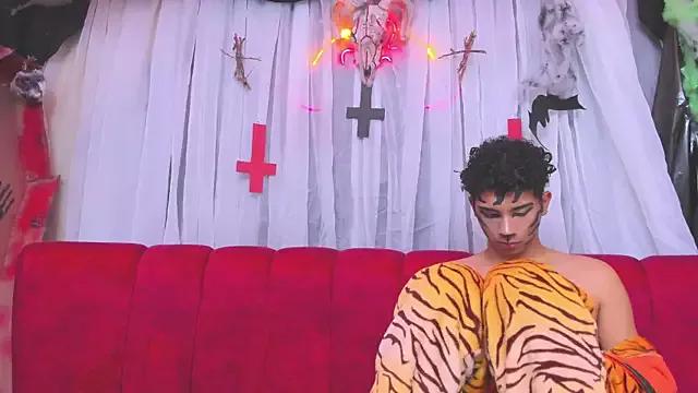 huntboyss from StripChat is Freechat