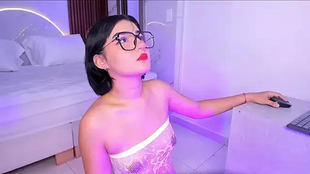 iam_eloisex from StripChat is Freechat