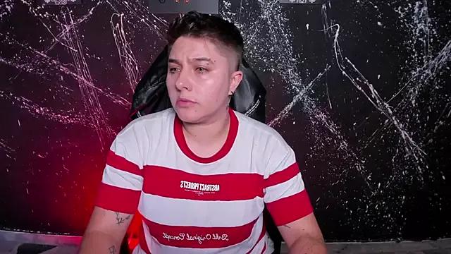 IanGilbert from StripChat is Freechat