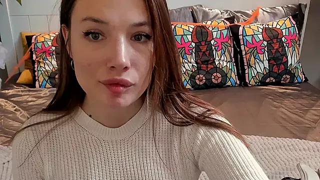 Try our girls live displays and explore the company of endless strippers, with beautiful physiques, vibrating toys and more.