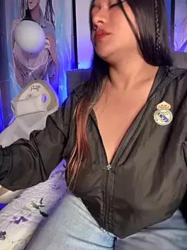 Try our girls live displays and explore the company of endless strippers, with beautiful physiques, vibrating toys and more.
