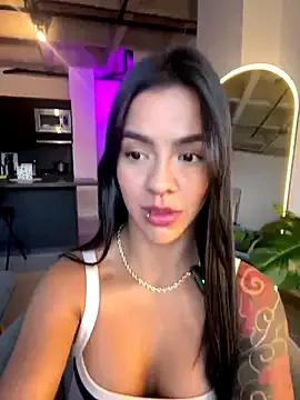 Try our girls live displays and explore the company of endless strippers, with beautiful physiques, vibrating toys and more.