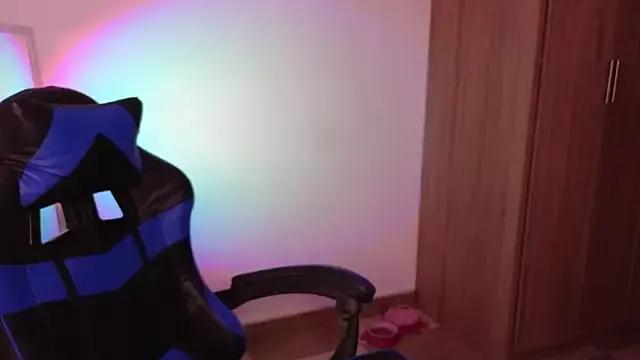 immisssilver from StripChat is Freechat