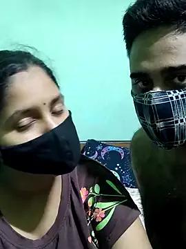 Photos of IND_COUPLE1 from StripChat is Freechat