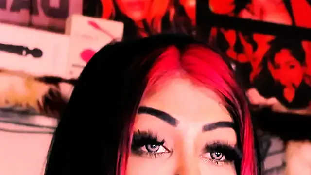 indian_dreamgirl — Water spit on boobs 