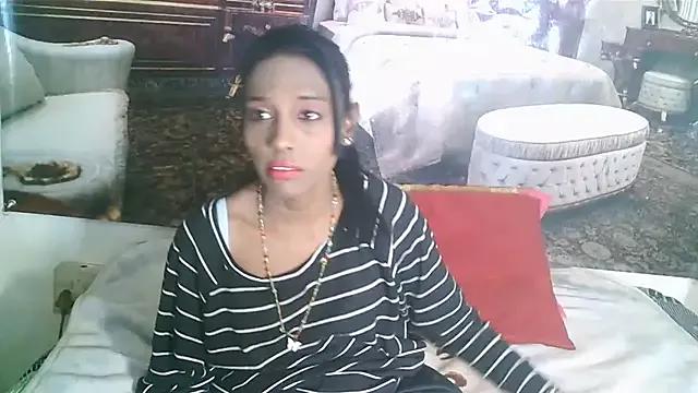 IndianLoveBug from StripChat is Freechat