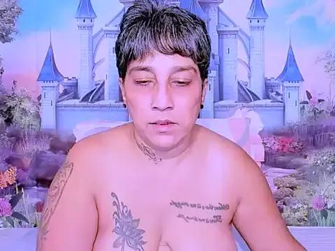 indianroxy from StripChat