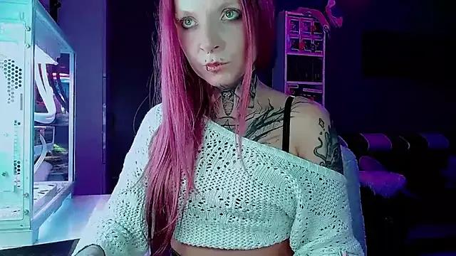 Try our girls live displays and explore the company of endless strippers, with beautiful physiques, vibrating toys and more.