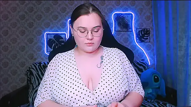 InLoveWithLife26 — play with breasts