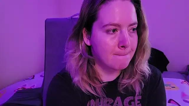 InternetFairy_XO from StripChat is Freechat