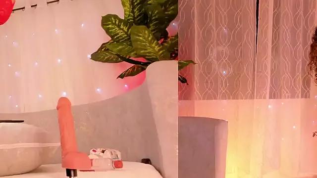 Try our girls live displays and explore the company of endless strippers, with beautiful physiques, vibrating toys and more.