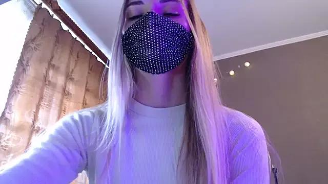 Try our girls live displays and explore the company of endless strippers, with beautiful physiques, vibrating toys and more.