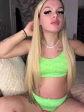 Try our girls live displays and explore the company of endless strippers, with beautiful physiques, vibrating toys and more.