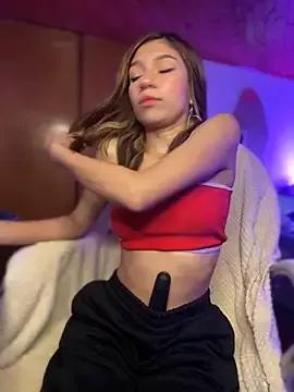 Photos of Isabella18_pink from StripChat is Freechat
