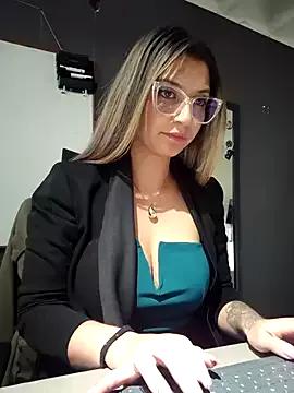 Try our girls live displays and explore the company of endless strippers, with beautiful physiques, vibrating toys and more.