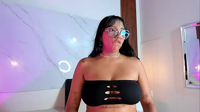 Avatar of isabella_zc