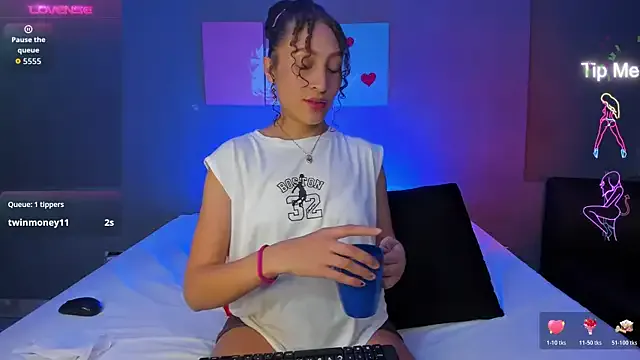 IsabellaSpencer — show squirt