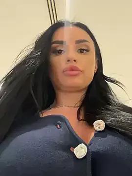 Try our girls live displays and explore the company of endless strippers, with beautiful physiques, vibrating toys and more.