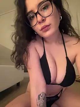 Try our girls live displays and explore the company of endless strippers, with beautiful physiques, vibrating toys and more.