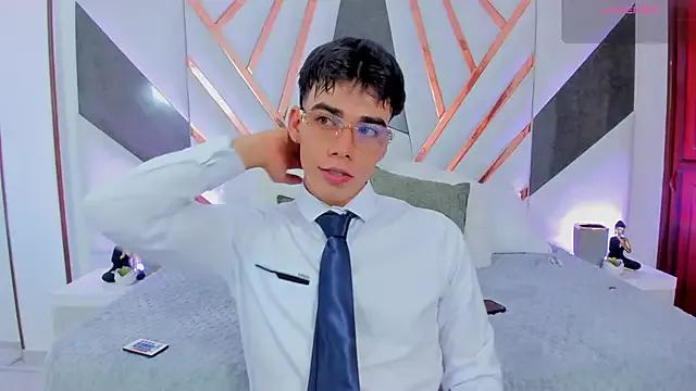 its_liam18 from StripChat is Freechat
