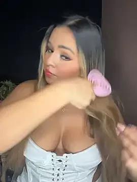 Try our girls live displays and explore the company of endless strippers, with beautiful physiques, vibrating toys and more.