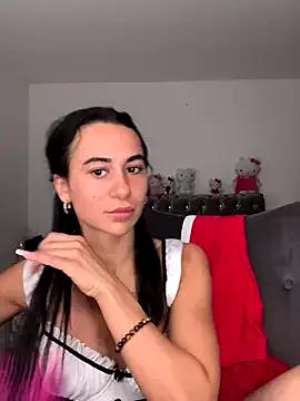 itsyourgirltee from StripChat is Freechat