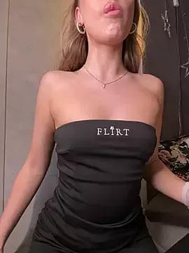 Jackie_White_ from StripChat is Freechat