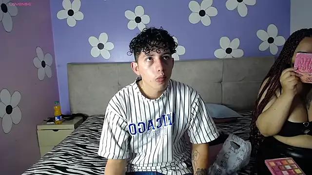 Try our girls live displays and explore the company of endless strippers, with beautiful physiques, vibrating toys and more.