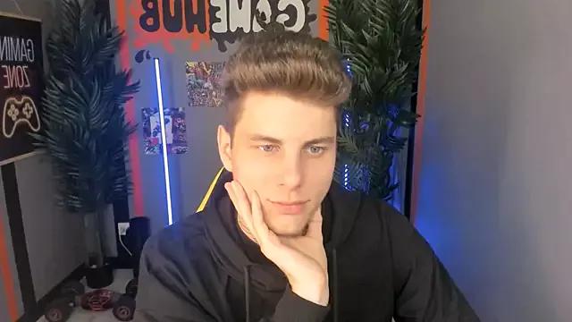 Try our girls live displays and explore the company of endless strippers, with beautiful physiques, vibrating toys and more.