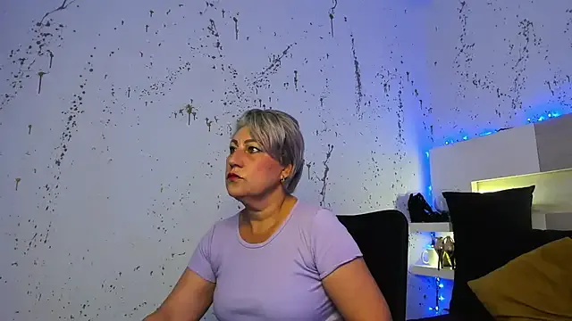 JaddeWalker — 2 fingers in my ass