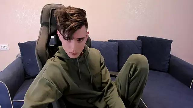 Try our girls live displays and explore the company of endless strippers, with beautiful physiques, vibrating toys and more.