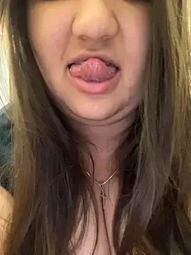 Try our girls live displays and explore the company of endless strippers, with beautiful physiques, vibrating toys and more.