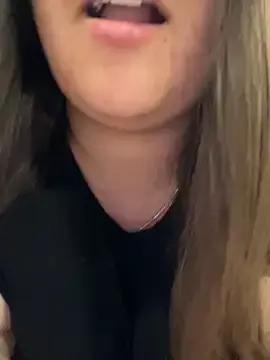 Try our girls live displays and explore the company of endless strippers, with beautiful physiques, vibrating toys and more.