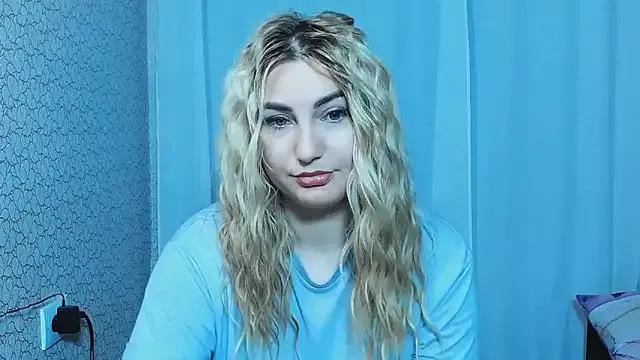 Try our girls live displays and explore the company of endless strippers, with beautiful physiques, vibrating toys and more.