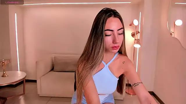 Try our girls live displays and explore the company of endless strippers, with beautiful physiques, vibrating toys and more.