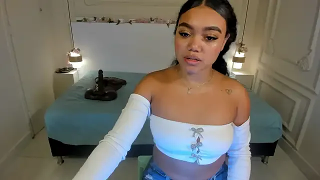 Avatar of JasmineRose7