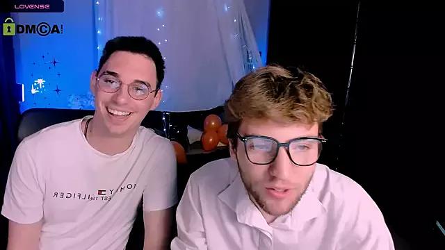 jason_sweety from StripChat is Freechat