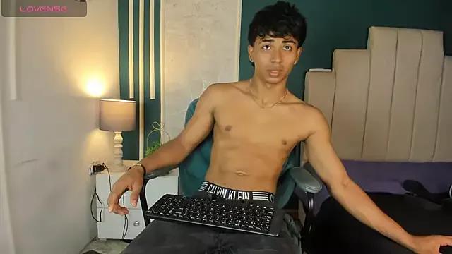 Try our girls live displays and explore the company of endless strippers, with beautiful physiques, vibrating toys and more.