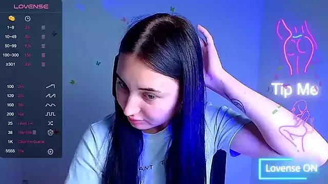 Jennifer_Blum from StripChat is Freechat