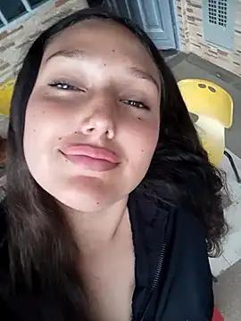 Jennifer_Lw from StripChat