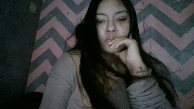 Jennifersbodyy — Masturbao, penetrao e orgasmo