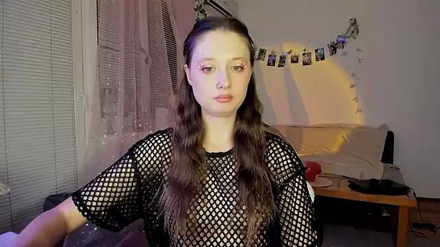 Try our girls live displays and explore the company of endless strippers, with beautiful physiques, vibrating toys and more.