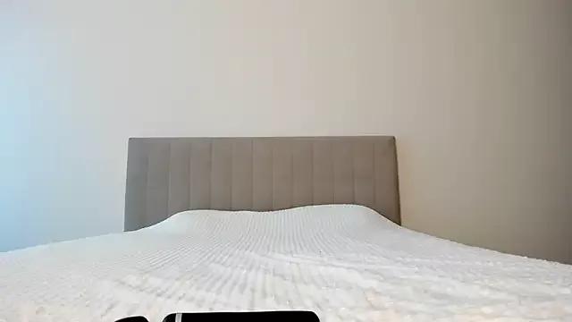 JennyRosh from StripChat is Freechat